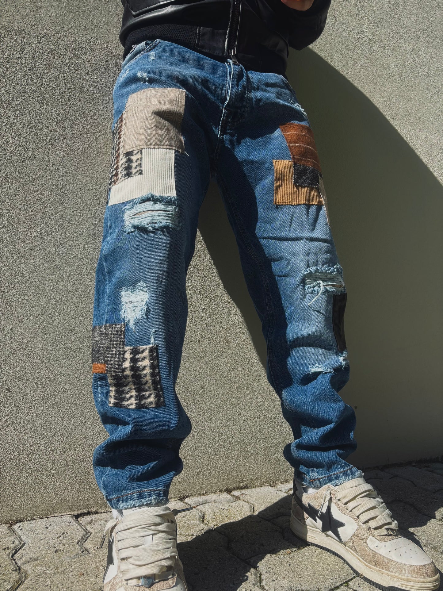 JEANS CON PATCH