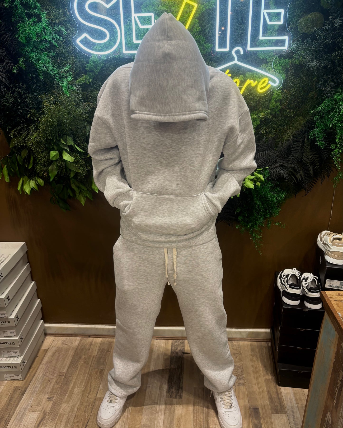 HOODIE TRACKSUIT